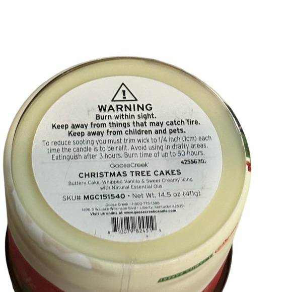 Viral Christmas Tree Cake
Little Debbie Candle 14.5 Oz 3
Wick New - Picture 8 of 8